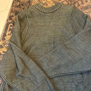 Lululemon sweater! In excellent condition. Very comfy!
